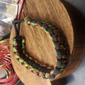 Rastafarian paracord‎ survivalist bracelet B3231